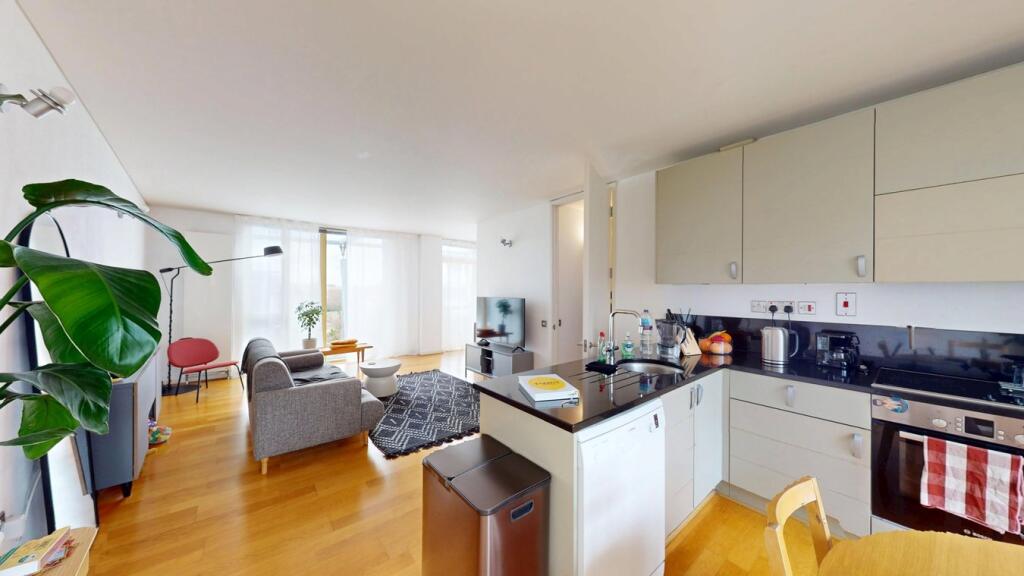 2 bed Apartment for rent in London. From 1st Avenue - London