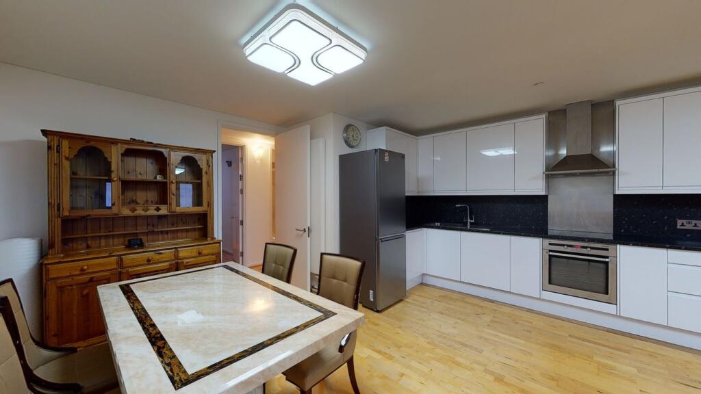 2 bed Apartment for rent in London. From 1st Avenue - London
