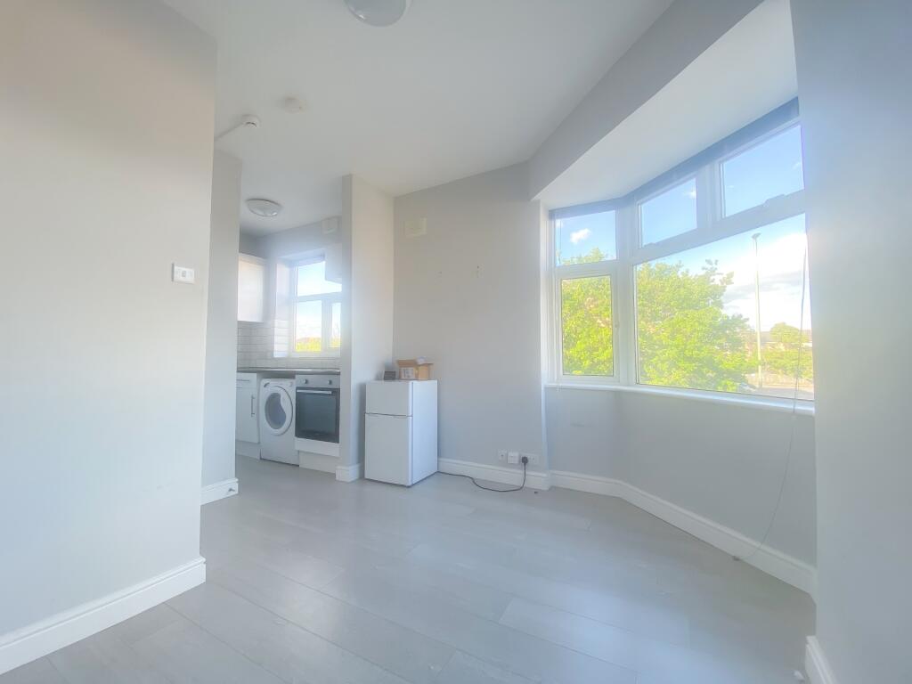 1 bed Flat for rent in Stanmore. From Abacus Estates - Kensal Rise