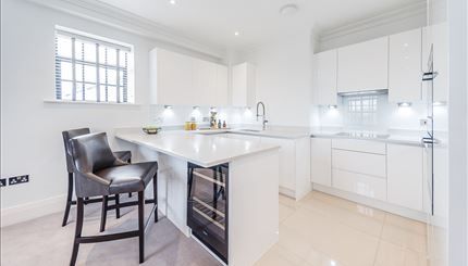 2 bed Apartment for rent in Hammersmith. From AbbeySpring - London