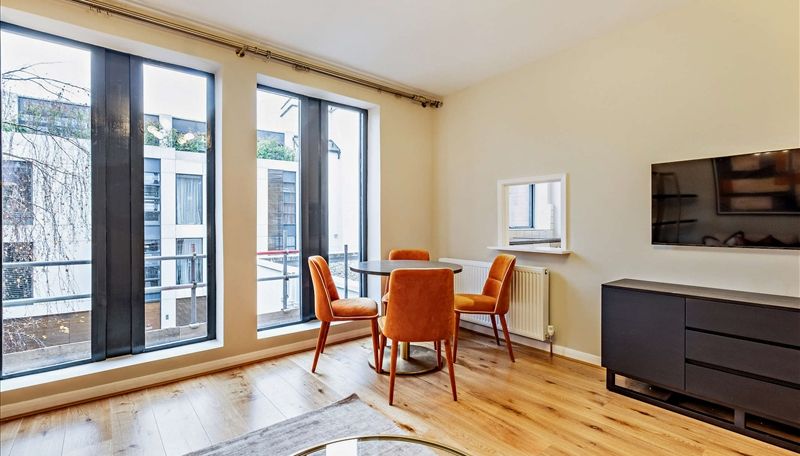 2 bed 1st Floor Flat for rent in Chelsea. From AbbeySpring - London