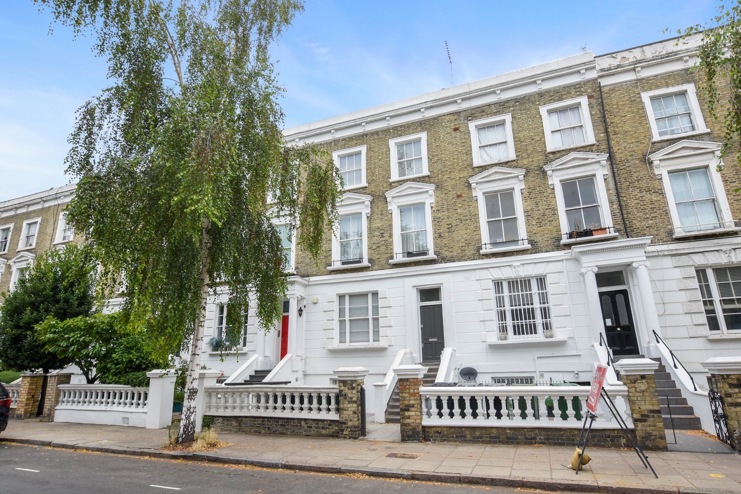 3 bed Annexe for rent in London. From AbbeySpring - London