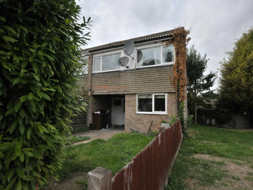 3 bed End Terraced House for rent in Royston. From Abode Town and Country - Royston