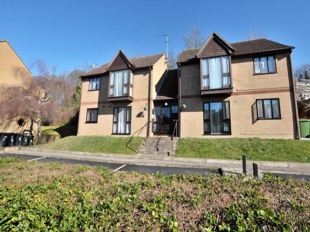 1 bed 1st Floor Flat for rent in Royston. From Abode Town and Country - Royston