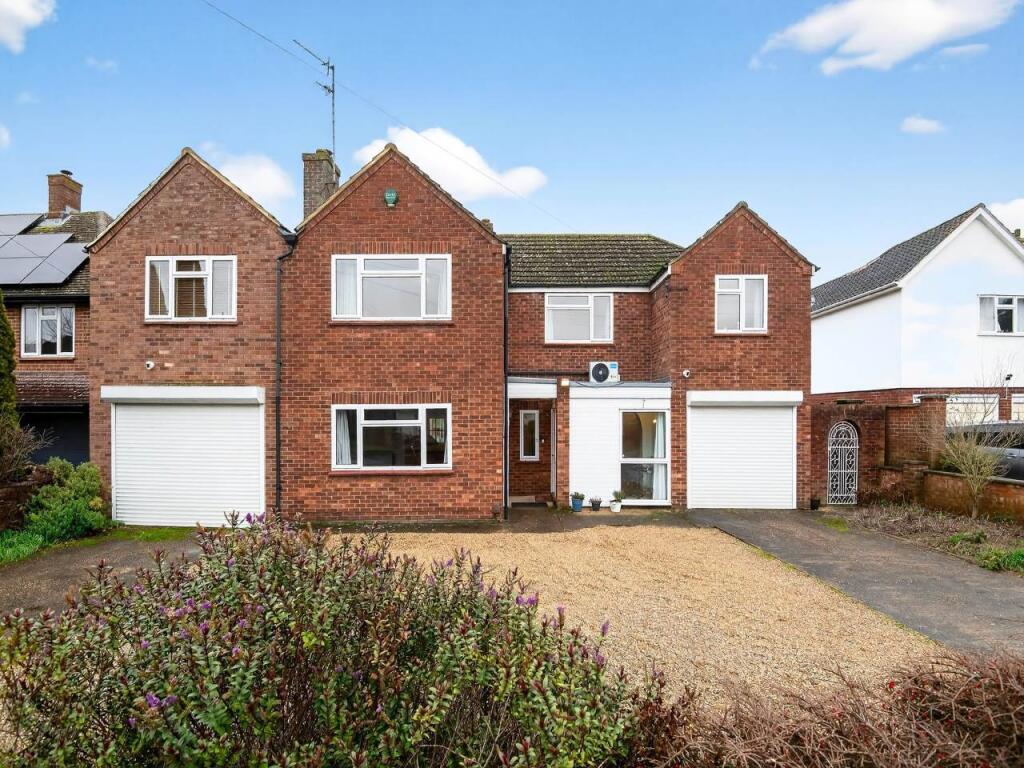 5 bed Detached for rent in Royston. From Abode Town and Country - Royston 5 bed Detached for rent in Royston. From Abode Town and Country - Royston