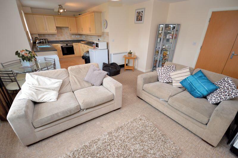 2 bed 1st Floor Flat for rent in Widnes. From Academy Estate Agents - Widnes