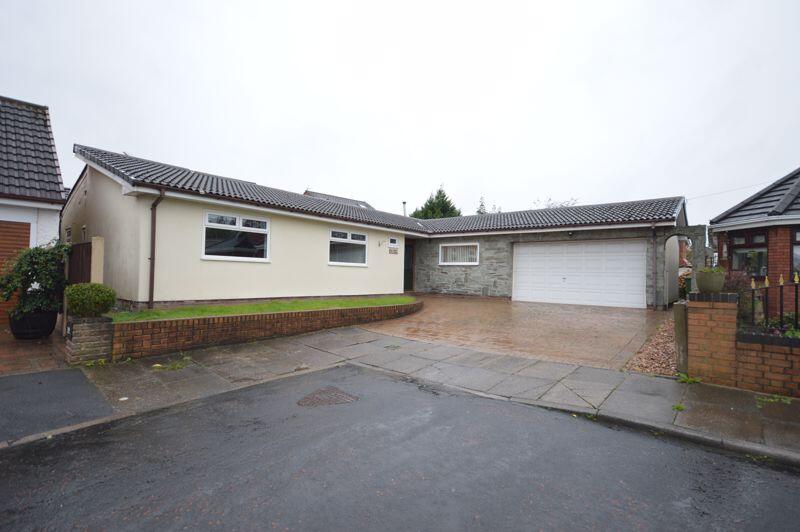4 bed Detached bungalow for rent in Bold Heath. From Academy Estate Agents - Widnes 4 bed Detached bungalow for rent in Bold Heath. From Academy Estate Agents - Widnes