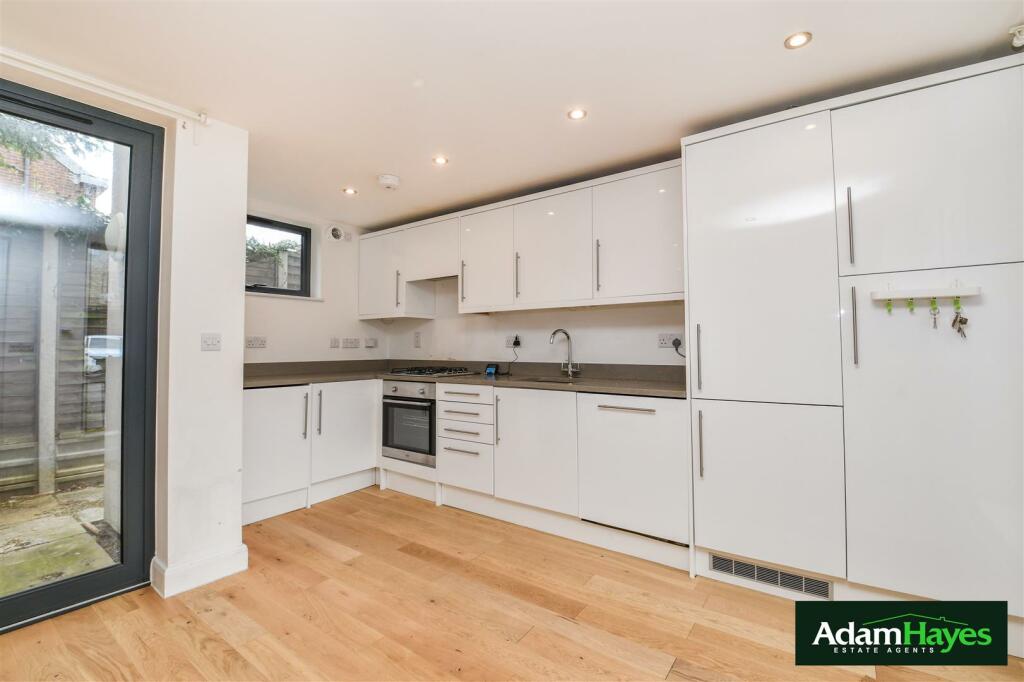 3 bed Semi-Detached House for rent in Finchley. From Adam Hayes Estate Agents - East Finchley