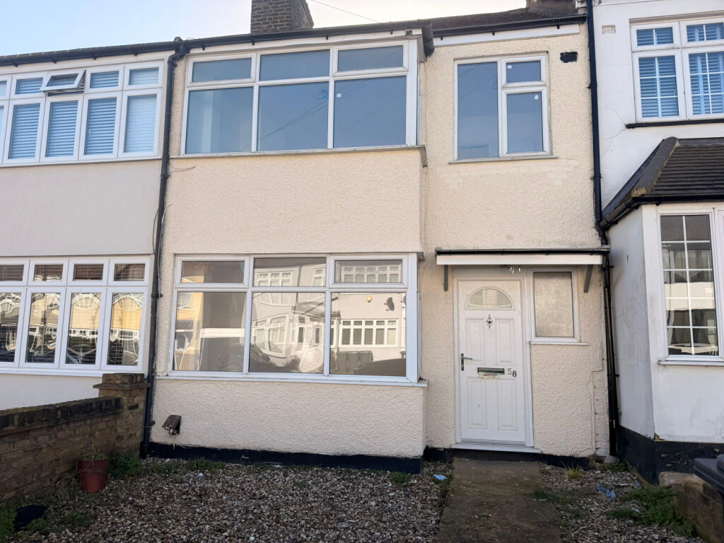 3 bed Semi Detached for rent in Hornchurch. From AJ Dwellings
