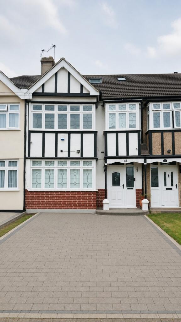 4 bed Mid Terraced House for rent in Dagenham. From AJ Dwellings