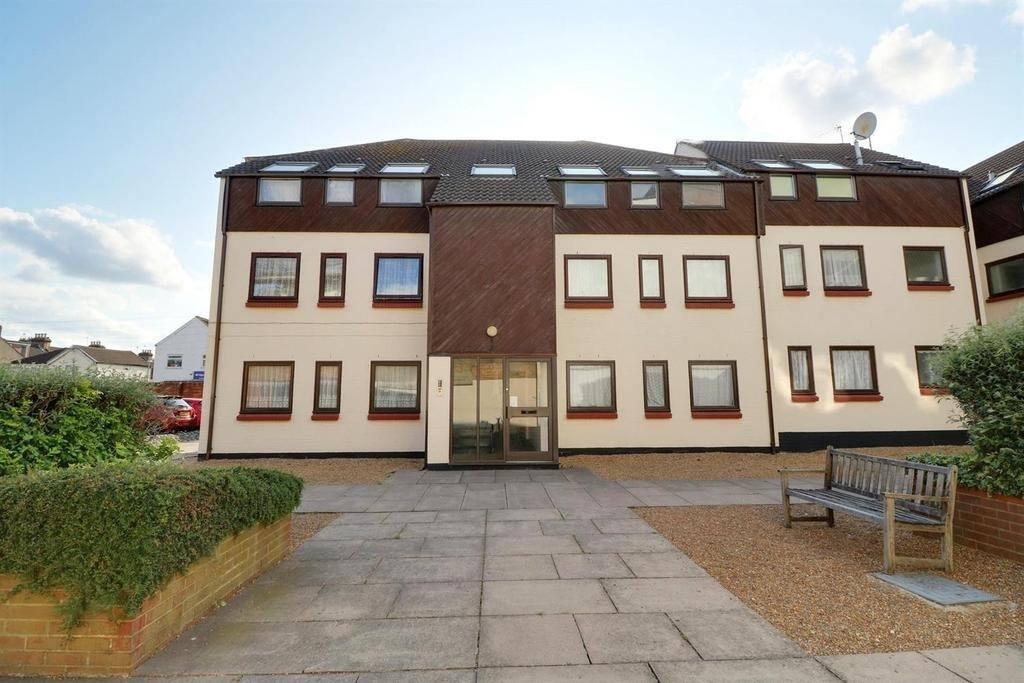 2 bed 1st Floor Flat for rent in Ilford. From AJ Dwellings