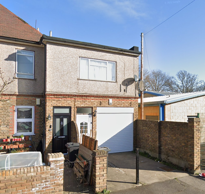 3 bed 1st Floor Flat for rent in Ilford. From AJ Dwellings