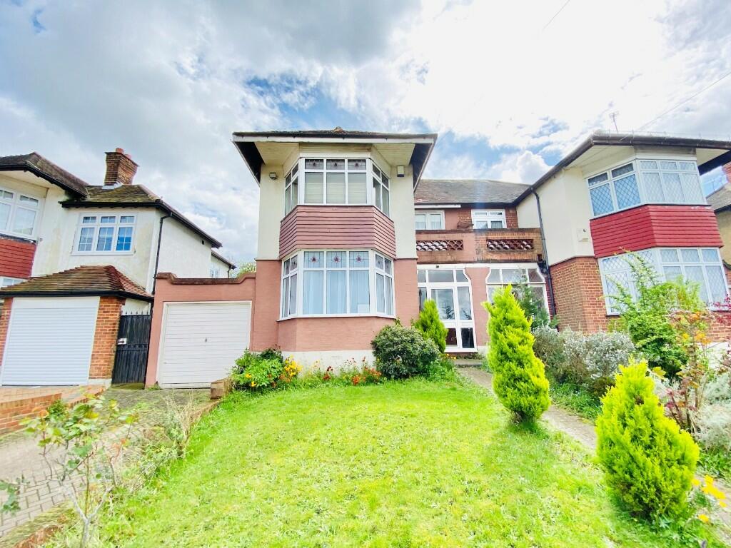 3 bed Semi-Detached House for rent in Hadley Wood. From Aleco Estate Agents