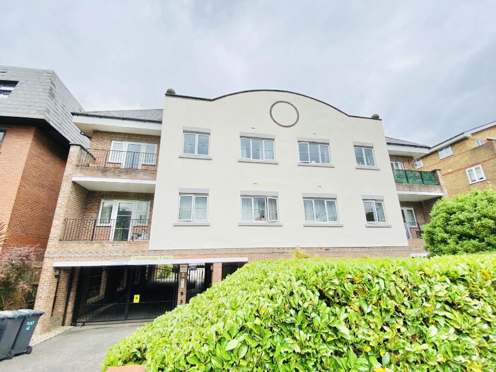 2 bed Apartment for rent in Barnet. From Aleco Estate Agents - East Barnet