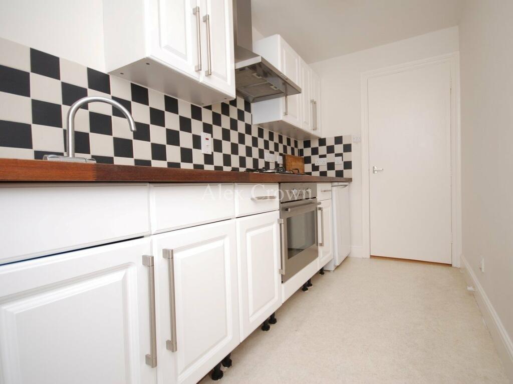 1 bed Flat for rent in Stoke Newington. From Alex Crown Lettings & Estate Agents