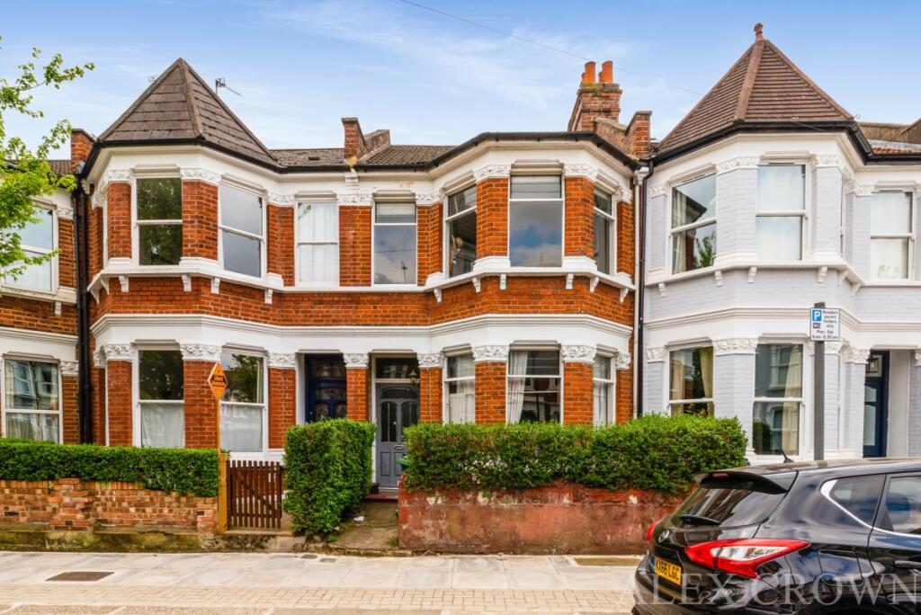 5 bed Mid Terraced House for rent in Hornsey. From Alex Crown Lettings & Estate Agents