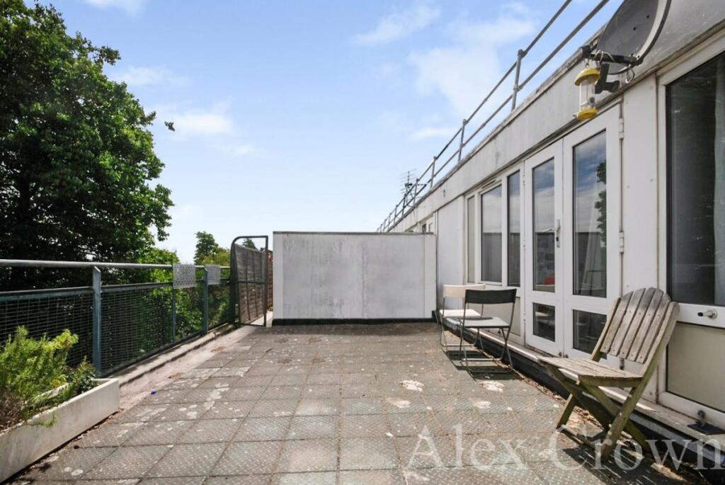 4 bed Flat for rent in Camden Town. From Alex Crown Lettings & Estate Agents