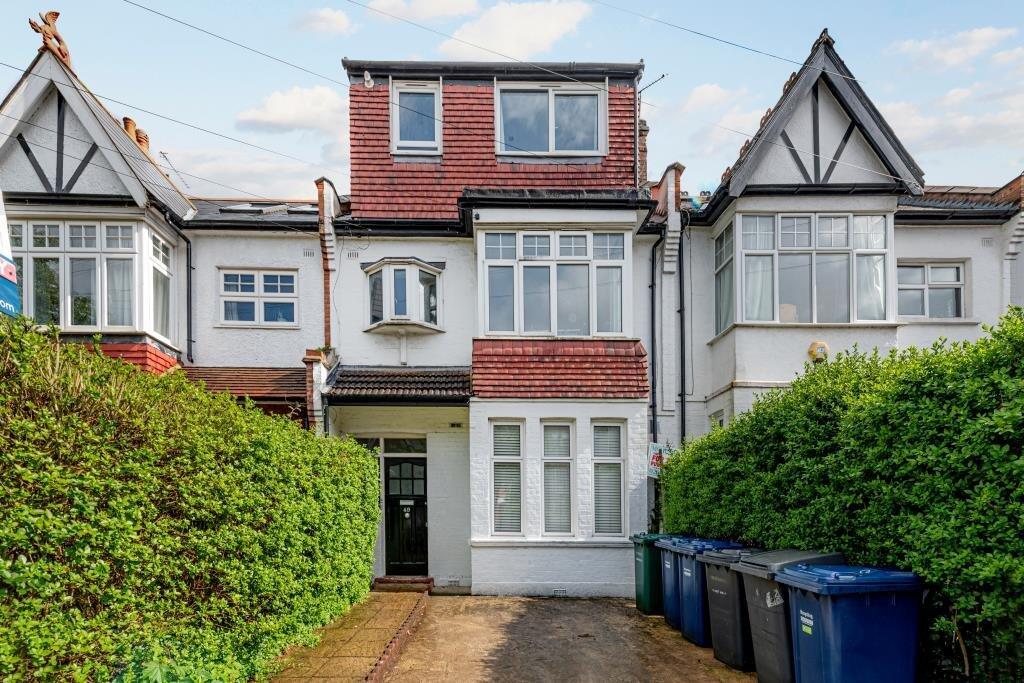 2 bed 1st Floor Flat for rent in Friern Barnet. From Alex Crown Lettings & Estate Agents - Islington