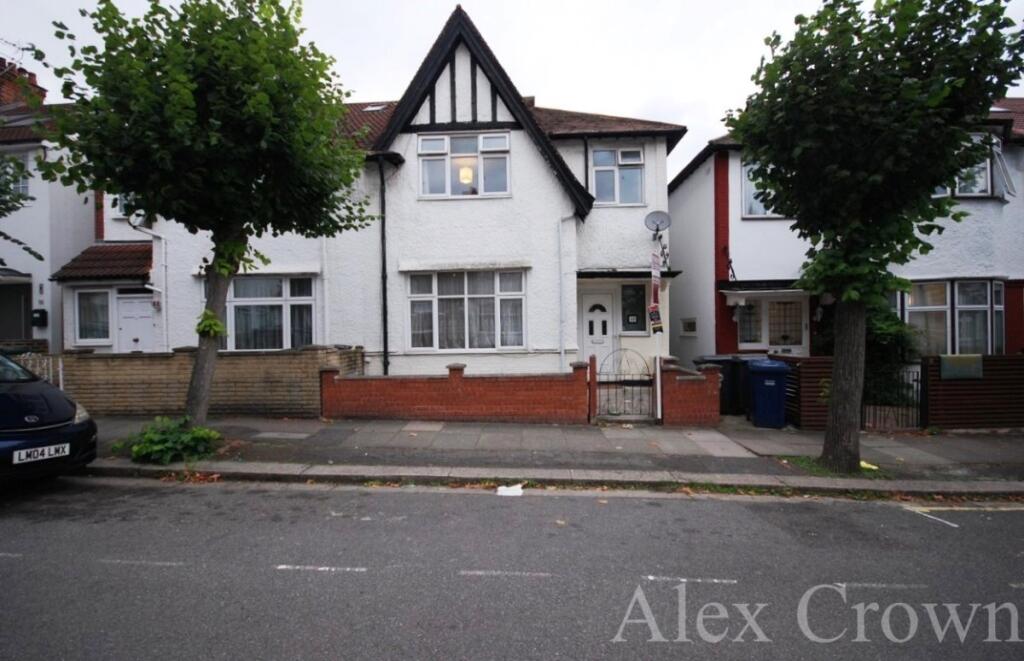 4 bed Semi Detached for rent in Hendon. From Alex Crown Lettings & Estate Agents - Islington