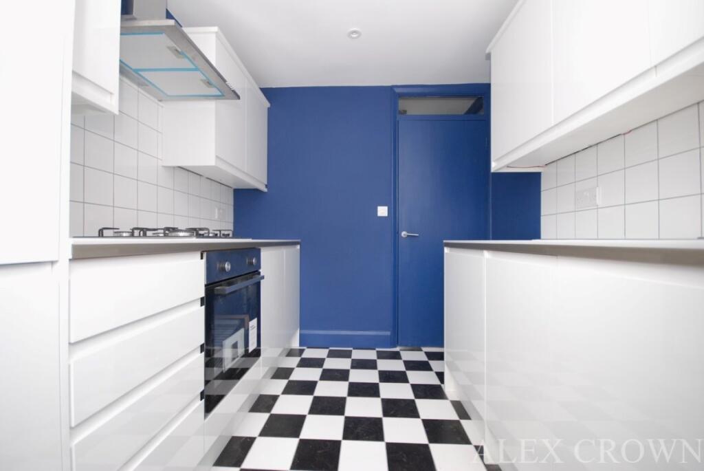 1 bed 1st Floor Flat for rent in Hornsey. From Alex Crown Lettings & Estate Agents - Islington