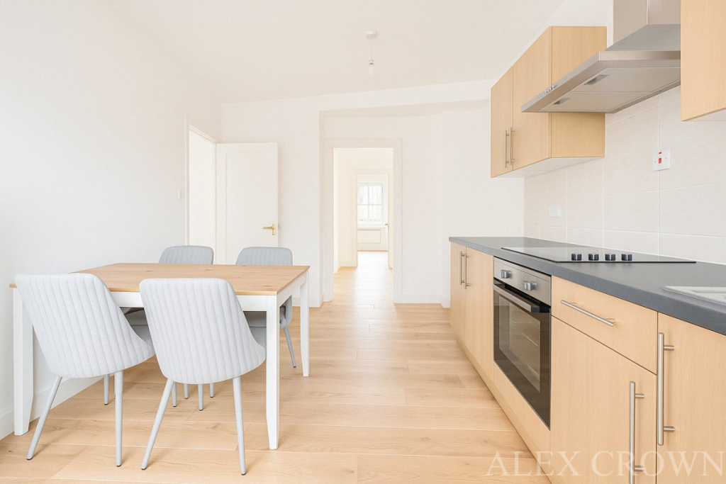 2 bed 1st Floor Flat for rent in Hackney. From Alex Crown Lettings & Estate Agents - Islington