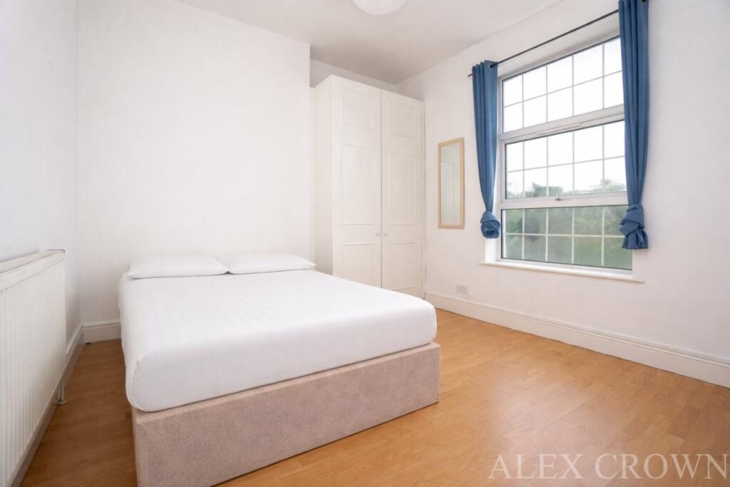 2 bed 1st Floor Flat for rent in Camden Town. From Alex Crown Lettings & Estate Agents - Islington 2 bed 1st Floor Flat for rent in Camden Town. From Alex Crown Lettings & Estate Agents - Islington