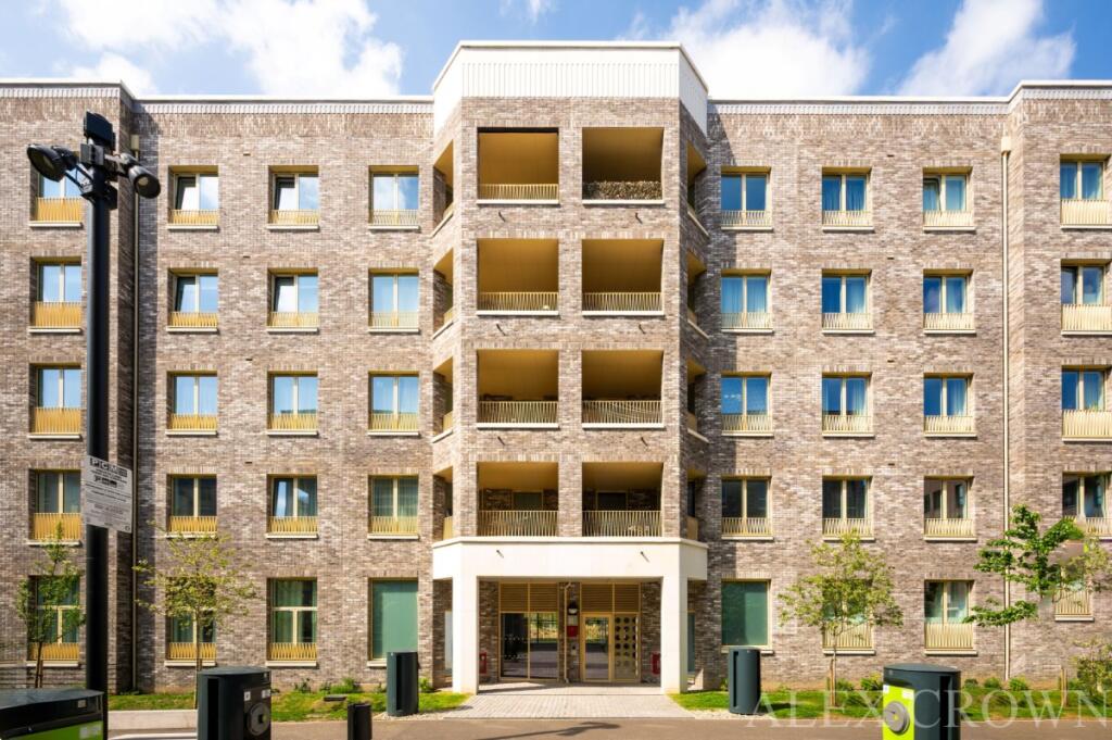 1 bed 1st Floor Flat for rent in Barking. From Alex Crown Lettings & Estate Agents - Islington