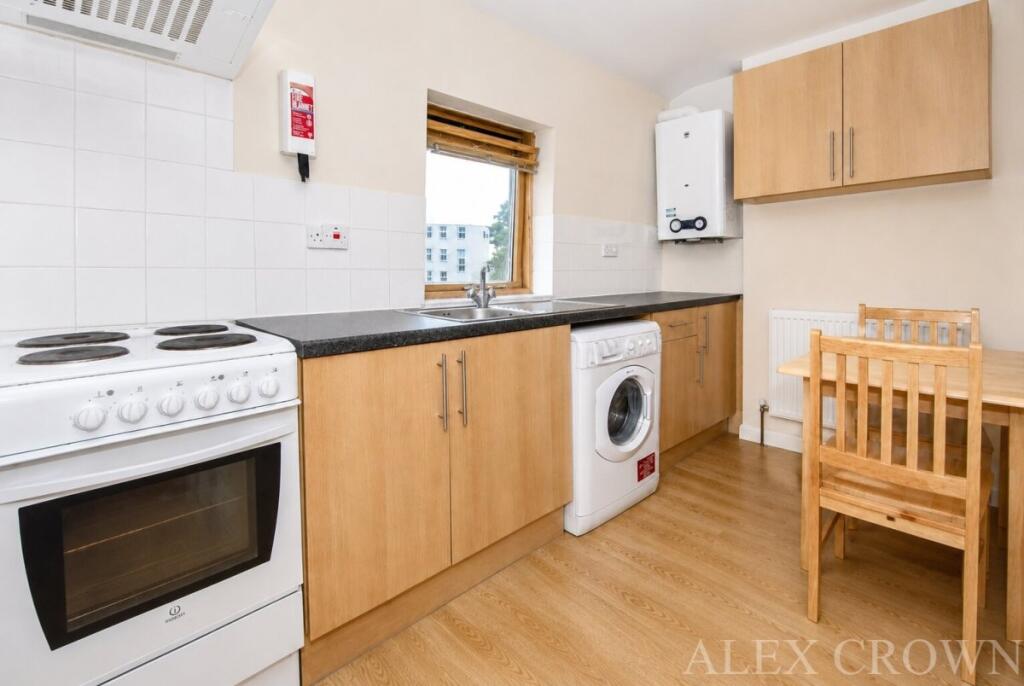 2 bed 1st Floor Flat for rent in Camden Town. From Alex Crown Lettings & Estate Agents - Islington