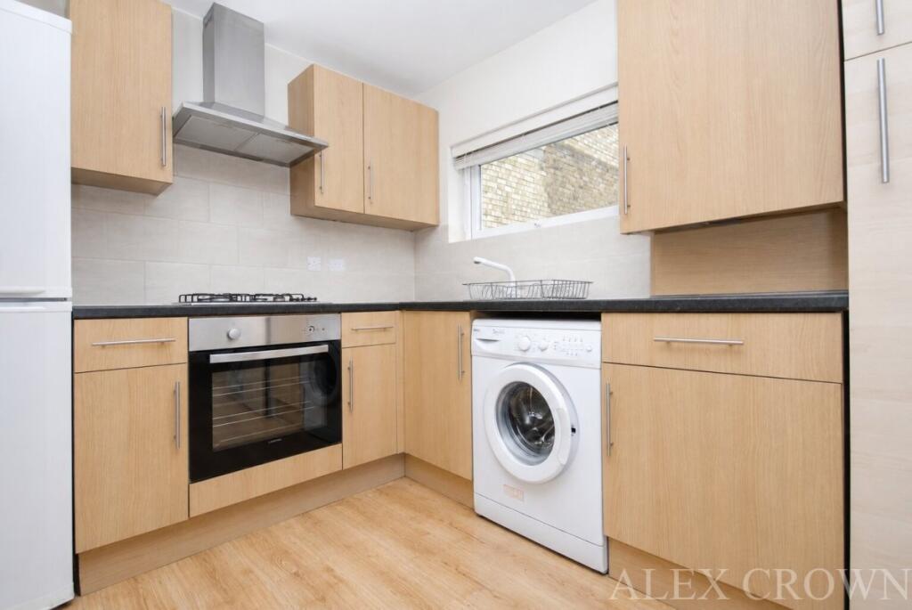 2 bed 1st Floor Flat for rent in Camden Town. From Alex Crown Lettings & Estate Agents - Islington