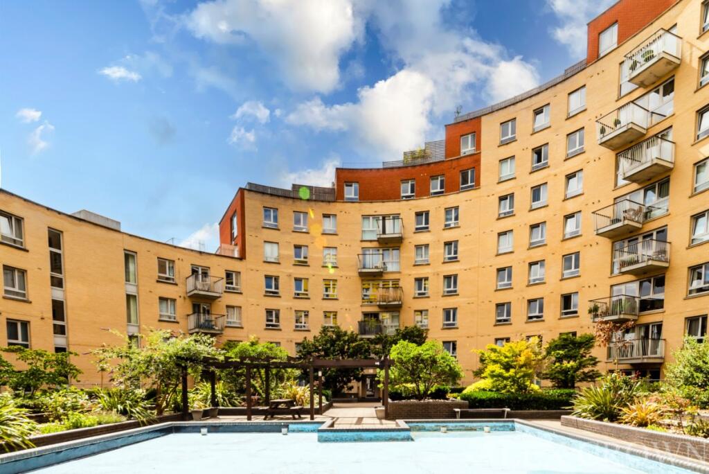 2 bed Apartment for rent in Islington. From Alex Crown Lettings & Estate Agents - Islington 2 bed Apartment for rent in Islington. From Alex Crown Lettings & Estate Agents - Islington