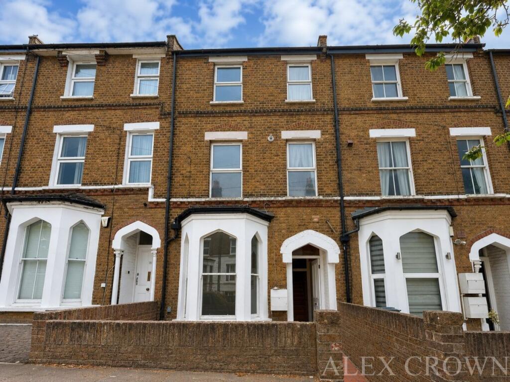 3 bed 1st Floor Flat for rent in Acton. From Alex Crown Lettings & Estate Agents - Islington 3 bed 1st Floor Flat for rent in Acton. From Alex Crown Lettings & Estate Agents - Islington