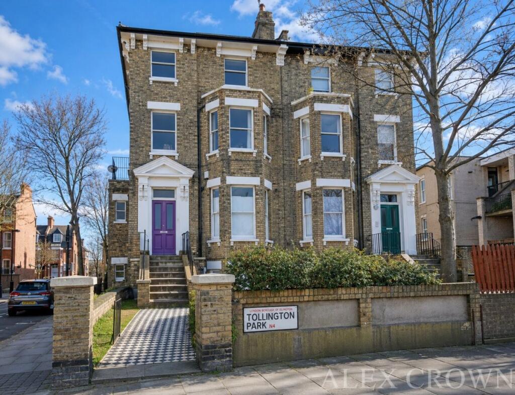 4 bed 1st Floor Flat for rent in Stoke Newington. From Alex Crown Lettings & Estate Agents - Islington