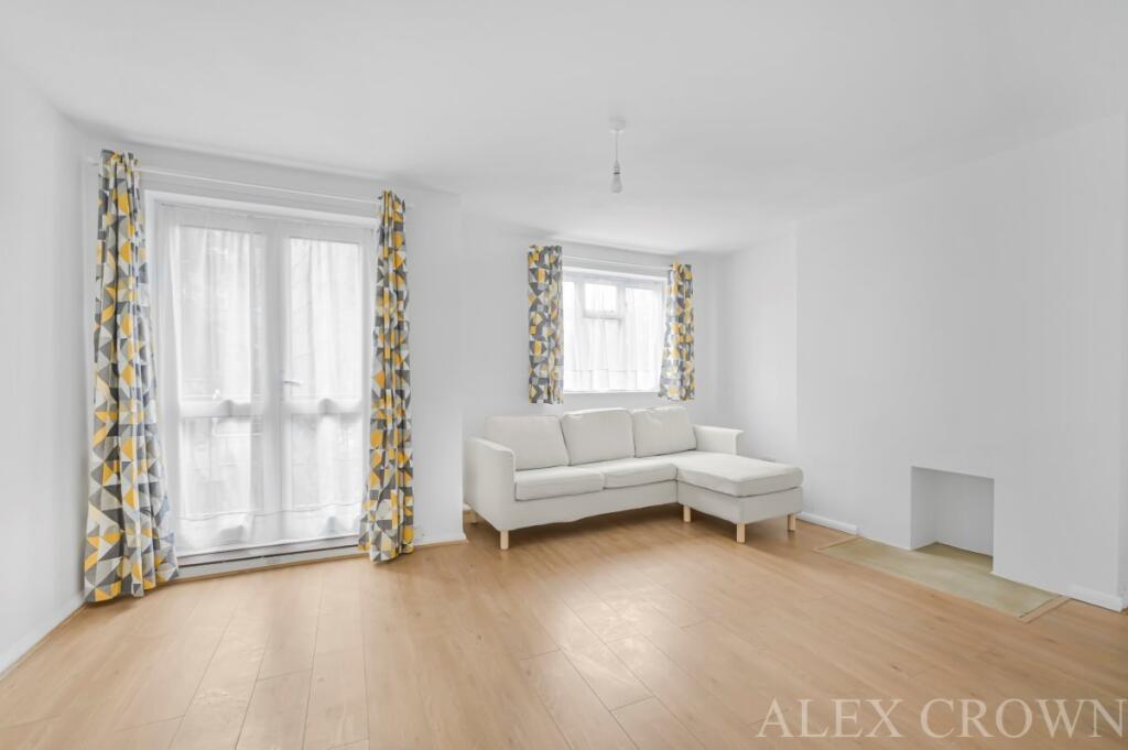 3 bed 1st Floor Flat for rent in Tottenham. From Alex Crown Lettings & Estate Agents - Islington