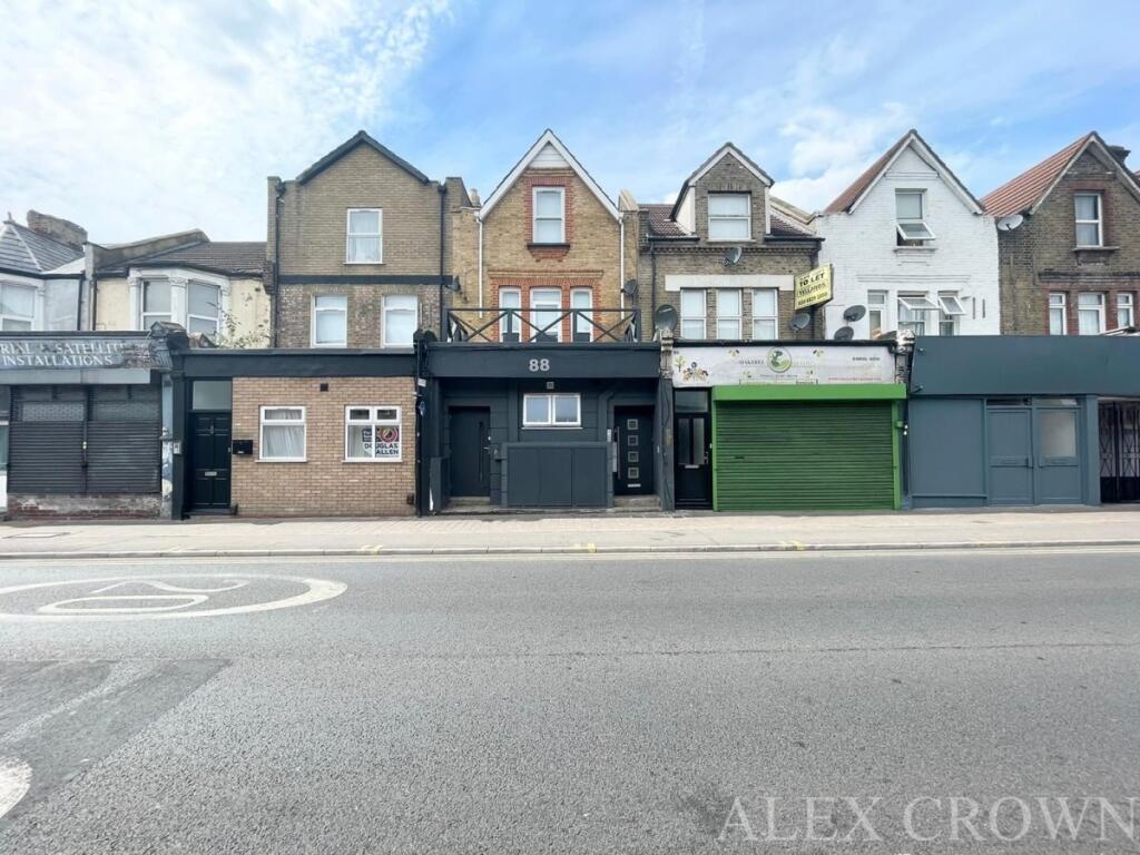 4 bed Studio for rent in Walthamstow. From Alex Crown Lettings & Estate Agents - Islington 4 bed Studio for rent in Walthamstow. From Alex Crown Lettings & Estate Agents - Islington