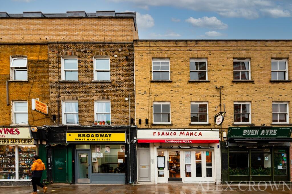 3 bed 1st Floor Flat for rent in Hackney. From Alex Crown Lettings & Estate Agents - Islington 3 bed 1st Floor Flat for rent in Hackney. From Alex Crown Lettings & Estate Agents - Islington