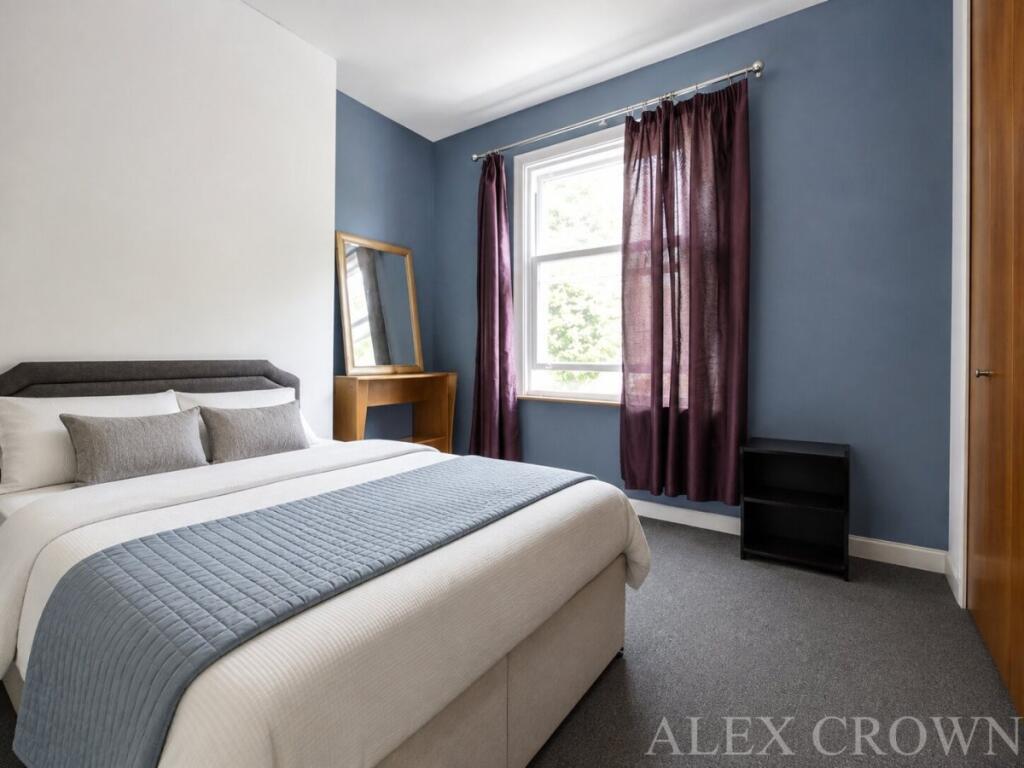 6 bed Detached for rent in Stoke Newington. From Alex Crown Lettings & Estate Agents - Islington