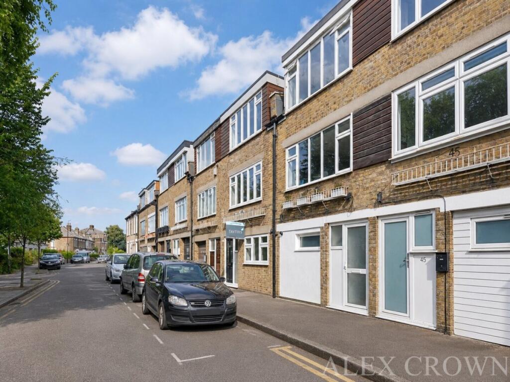 3 bed Mid Terraced House for rent in Hornsey. From Alex Crown Lettings & Estate Agents - Islington 3 bed Mid Terraced House for rent in Hornsey. From Alex Crown Lettings & Estate Agents - Islington