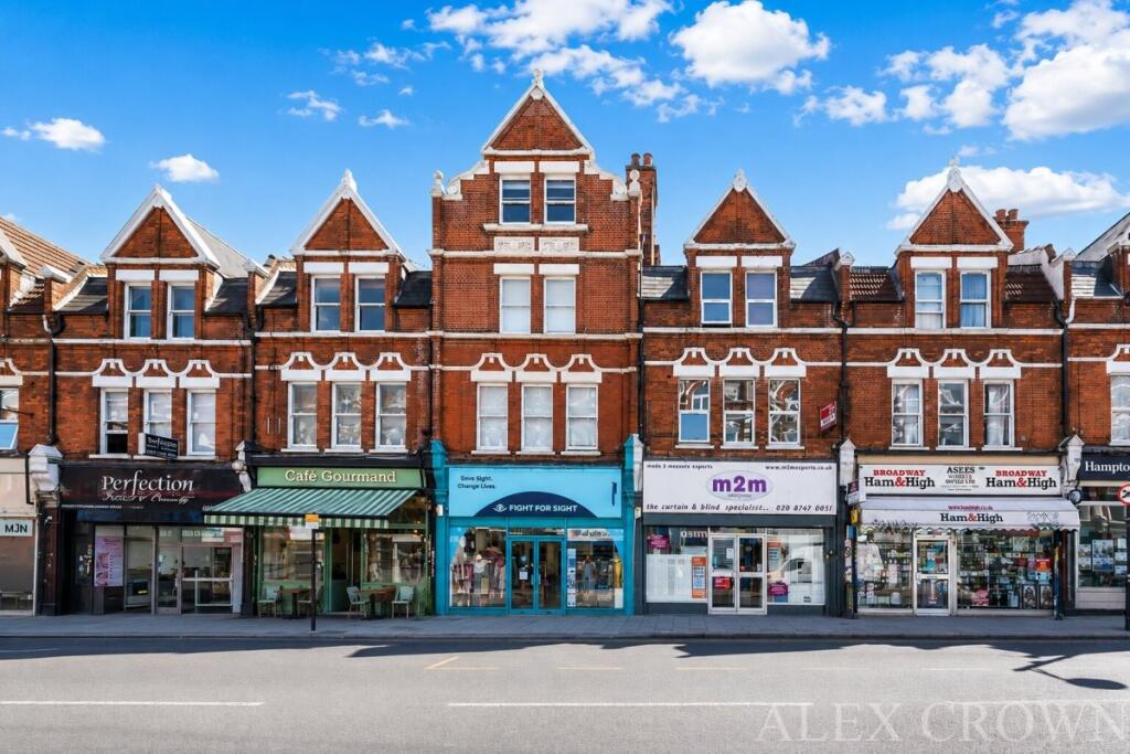 3 bed 1st Floor Flat for rent in Hornsey. From Alex Crown Lettings & Estate Agents - Islington
