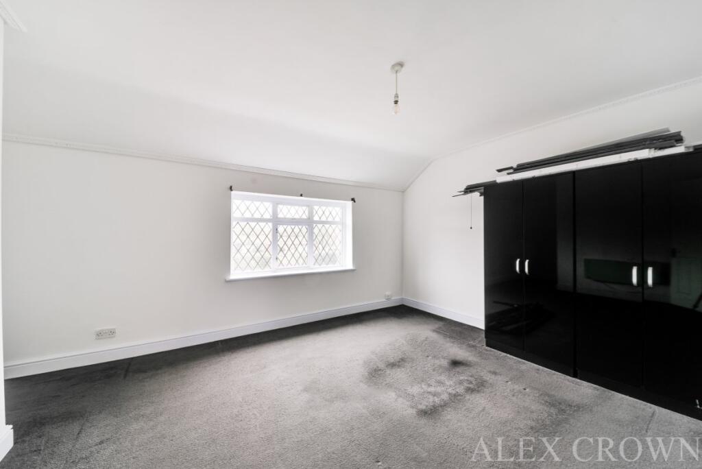 2 bed 1st Floor Flat for rent in Edmonton. From Alex Crown Lettings & Estate Agents - Islington
