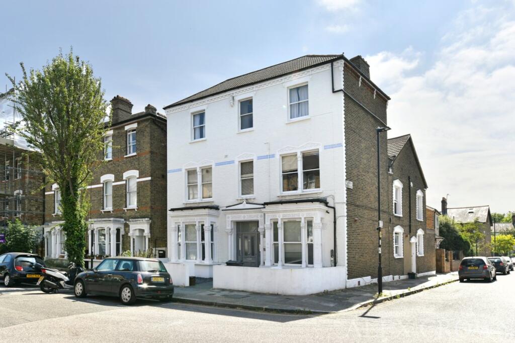 1 bed 1st Floor Flat for rent in Hornsey. From Alex Crown Lettings & Estate Agents - Islington