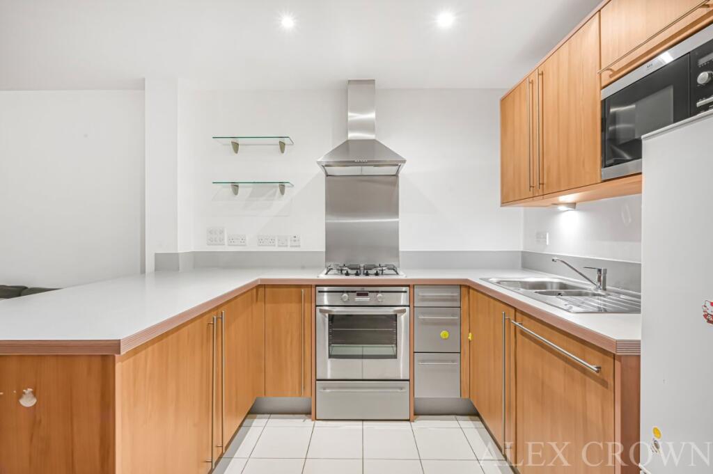2 bed Apartment for rent in Islington. From Alex Crown Lettings & Estate Agents - Islington 2 bed Apartment for rent in Islington. From Alex Crown Lettings & Estate Agents - Islington