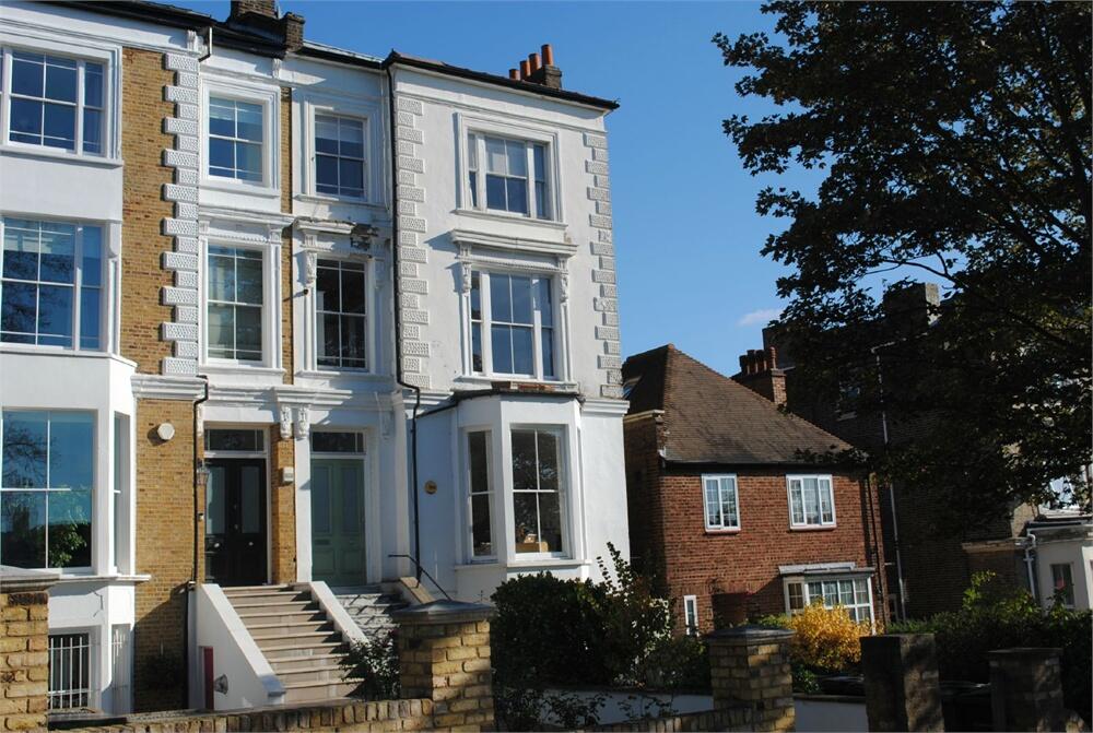 1 bed 1st Floor Flat for rent in Catford. From Alexander Charles & Browne - Forest Hill