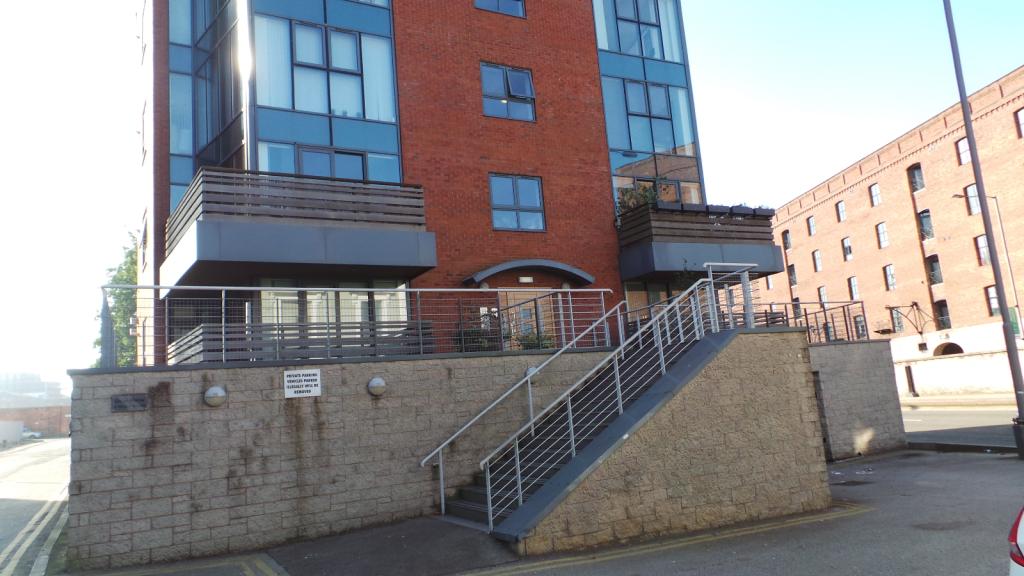 2 bed 1st Floor Flat for rent in Liverpool. From Almond Property by Sue Taylor - Liverpool