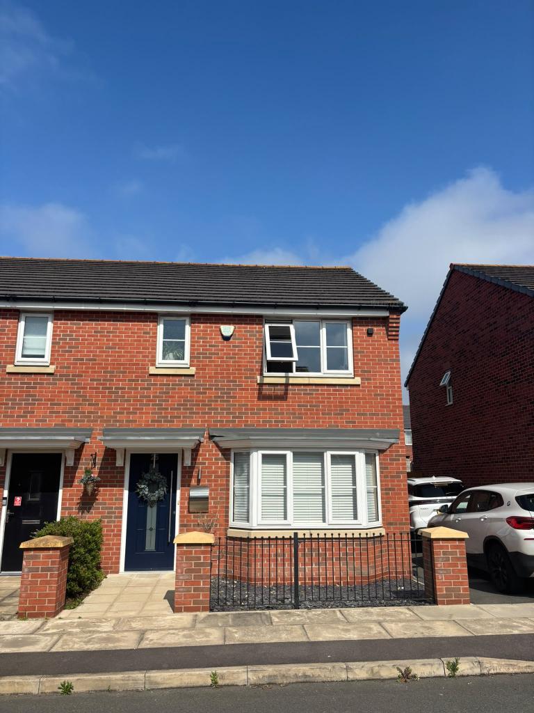 3 bed Semi Detached for rent in Bootle. From Almond Property by Sue Taylor - Liverpool 3 bed Semi Detached for rent in Bootle. From Almond Property by Sue Taylor - Liverpool