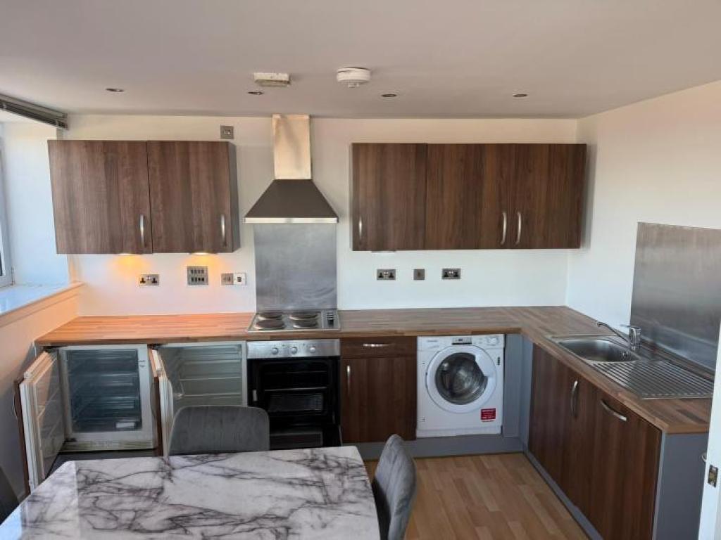 2 bed Apartment for rent in Liverpool. From Almond Property by Sue Taylor - Liverpool 2 bed Apartment for rent in Liverpool. From Almond Property by Sue Taylor - Liverpool