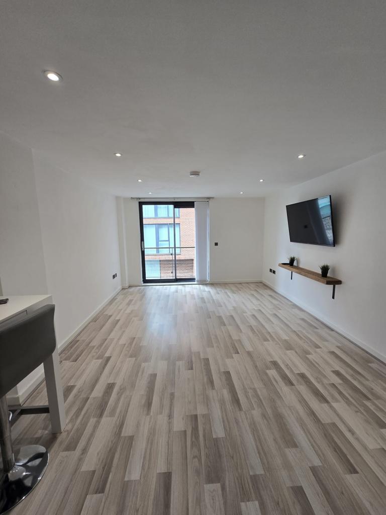 2 bed Apartment for rent in Liverpool. From Almond Property by Sue Taylor - Liverpool