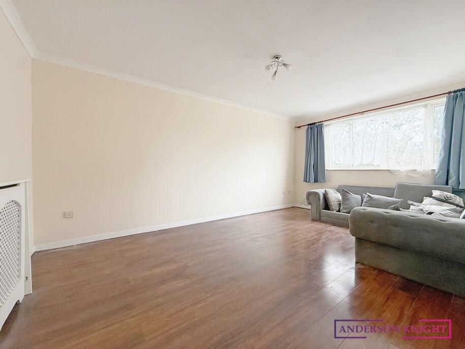 2 bed 1st Floor Flat for rent in Hounslow. From Anderson Knight