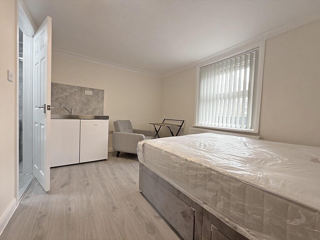 1 bed House Share for rent in Hounslow. From Anderson Knight