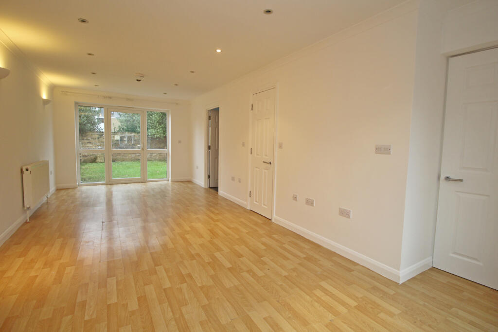 4 bed Semi Detached for rent in Isleworth. From Anderson Knight