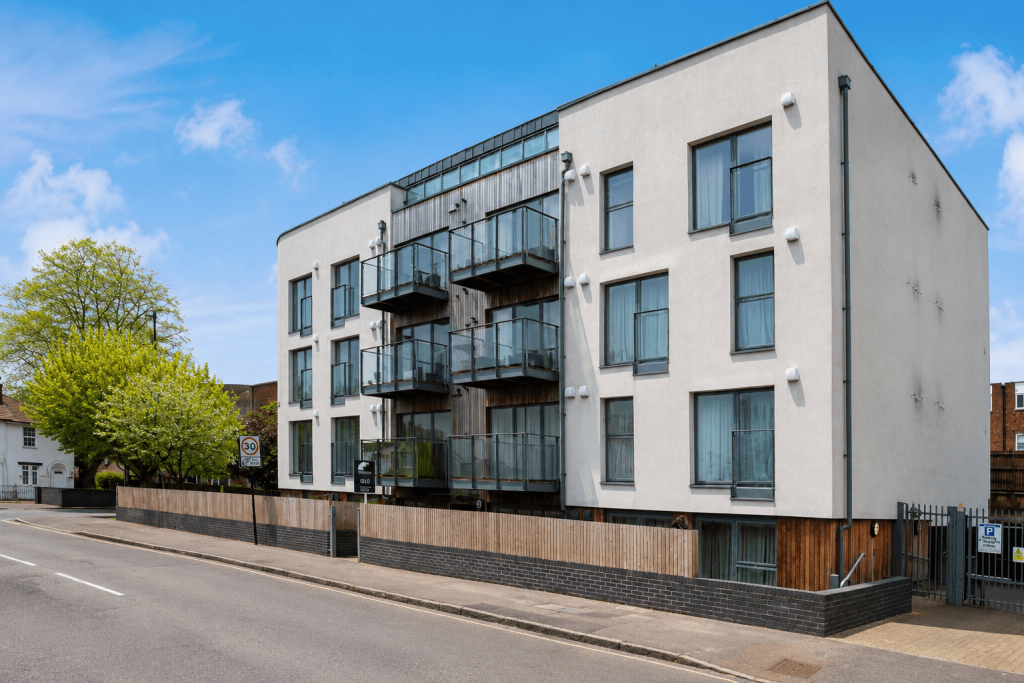 1 bed 1st Floor Flat for rent in Hounslow. From Anderson Knight 1 bed 1st Floor Flat for rent in Hounslow. From Anderson Knight